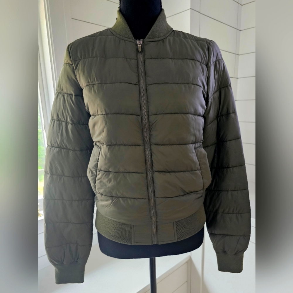 Olive Green Men's Puffer Jacket